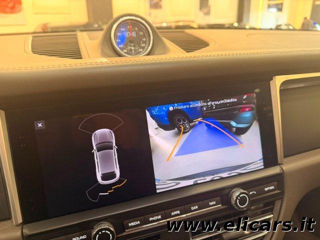 PORSCHE Macan 2.0