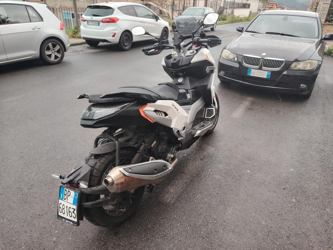 Peugeot XP 400 Gt 2024-2600 Km-Garanzia 2026-Permute-