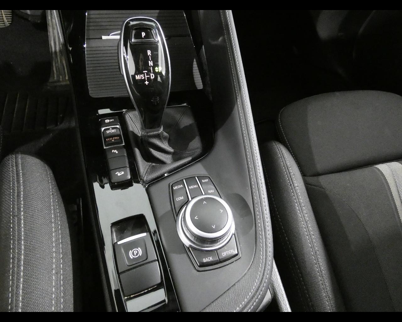 BMW X2 (F39) - X2 xDrive18d Business-X