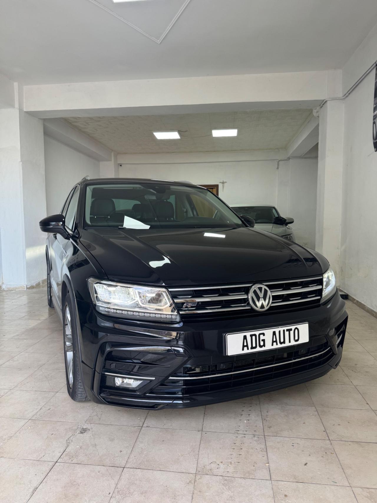 Volkswagen Tiguan 2.0 TDI DSG R line pelle uni pro