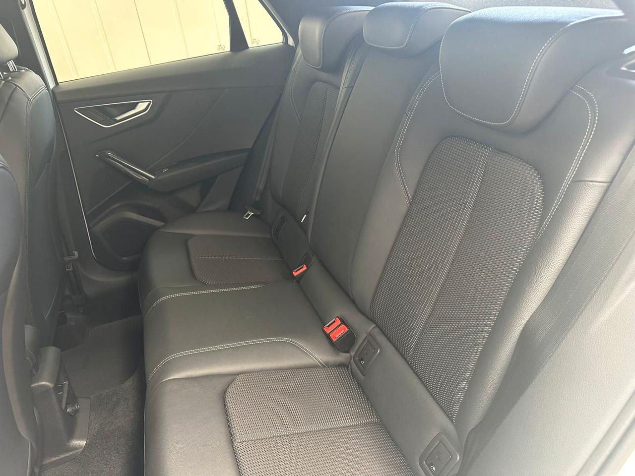 Audi Q2 35 2.0TDI 150CV S tronic Identity Black