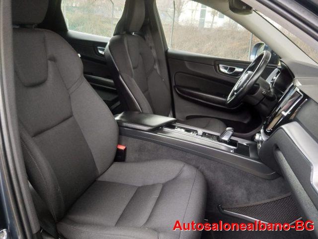 VOLVO XC60 B4 (d) AWD Geartronic Momentum