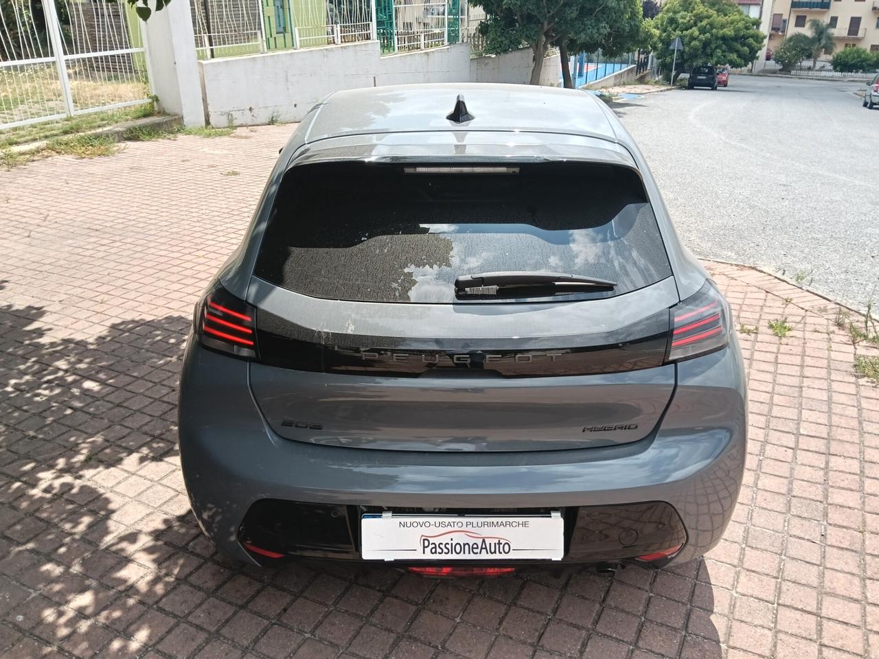 Peugeot 208 Hybrid 100 e-DCS6 Allure 2025