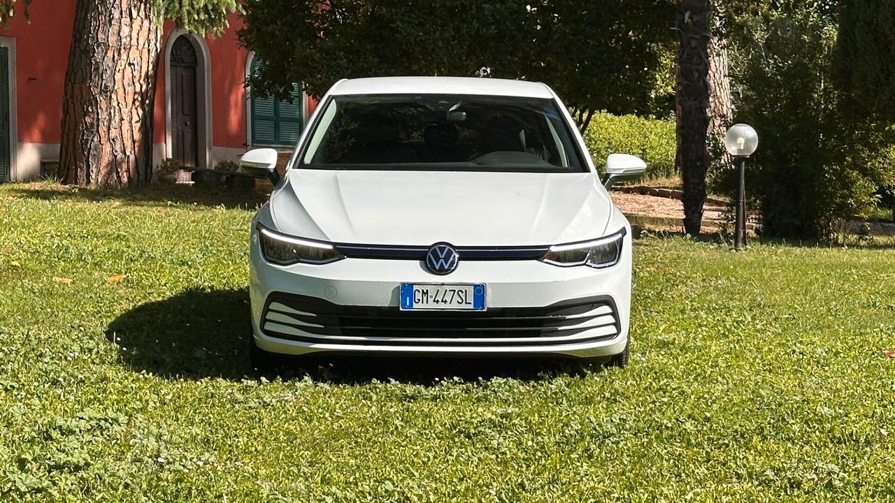 Volkswagen Golf 2.0 TDI 115 CV SCR Life 2023 NEOPATENT leggi testo PERFETTA