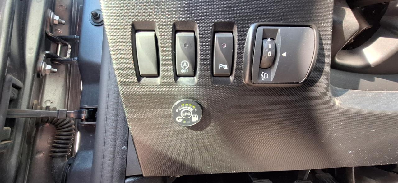 Renault Twingo TCe 90 CV GPL La Parisienne