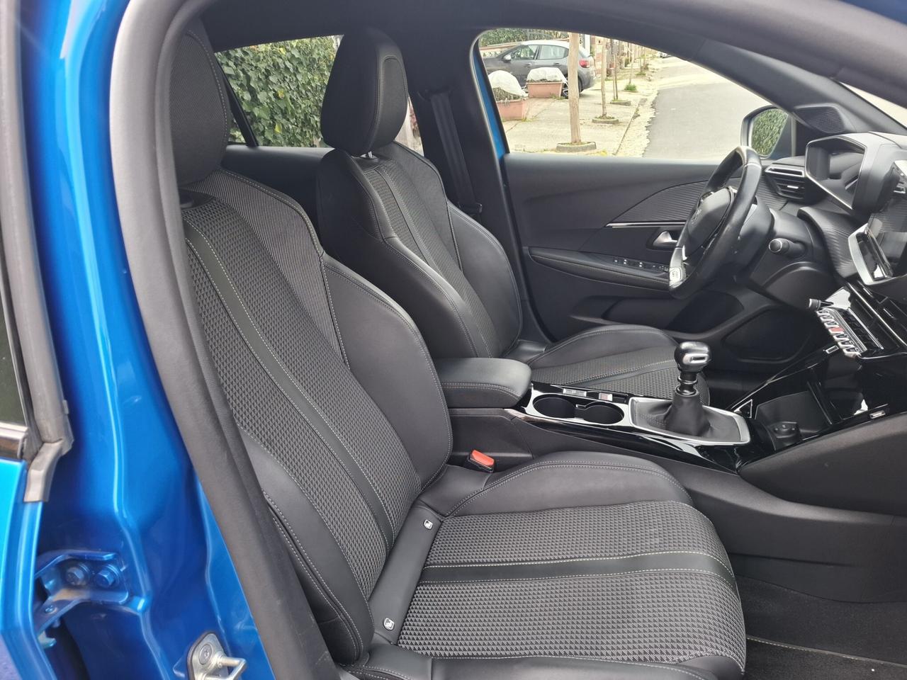 Peugeot 208 PureTech 1.2 GT line 100 cv 2023