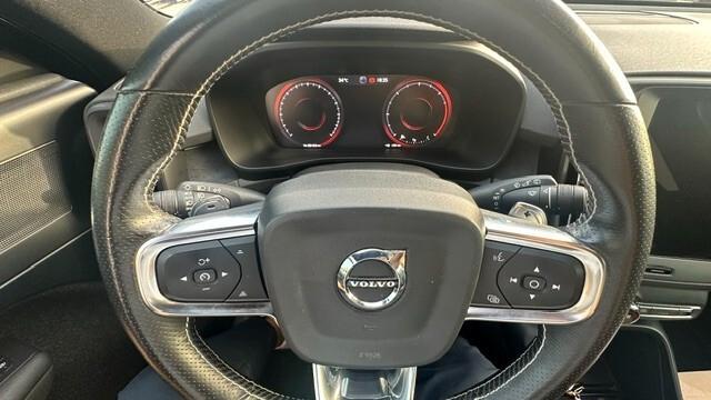Volvo XC40 D3 R-design