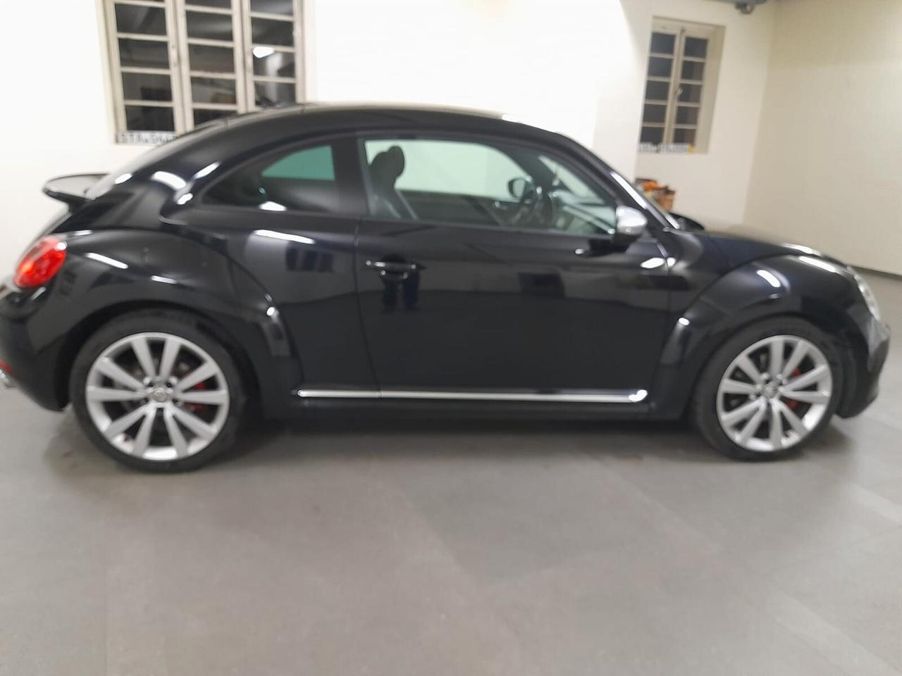 Volkswagen Maggiolino 2.0 TSI DSG Sport