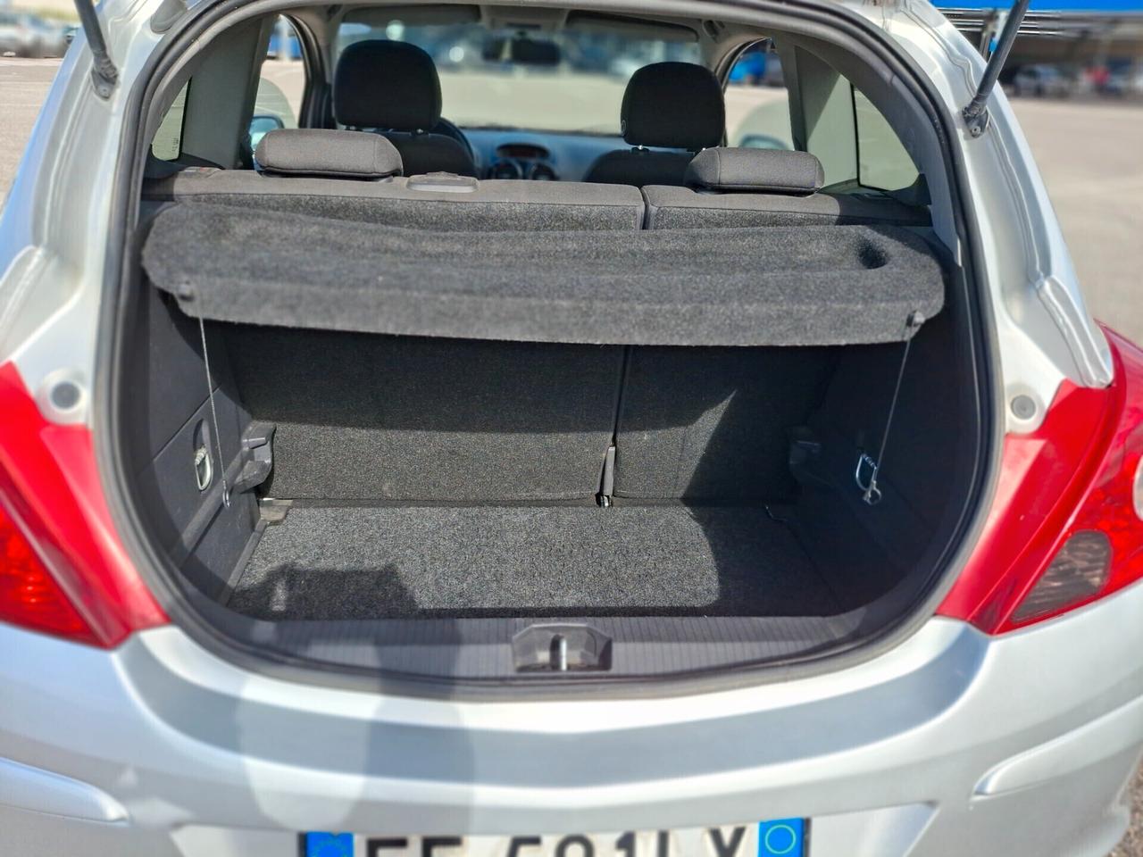 OPEL CORSA 1.2 Benzina Sport**OK NEOPATENTATI**