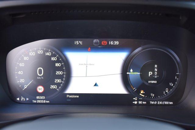 VOLVO XC40 T5 Recharge Plug-in Hybrid Inscription