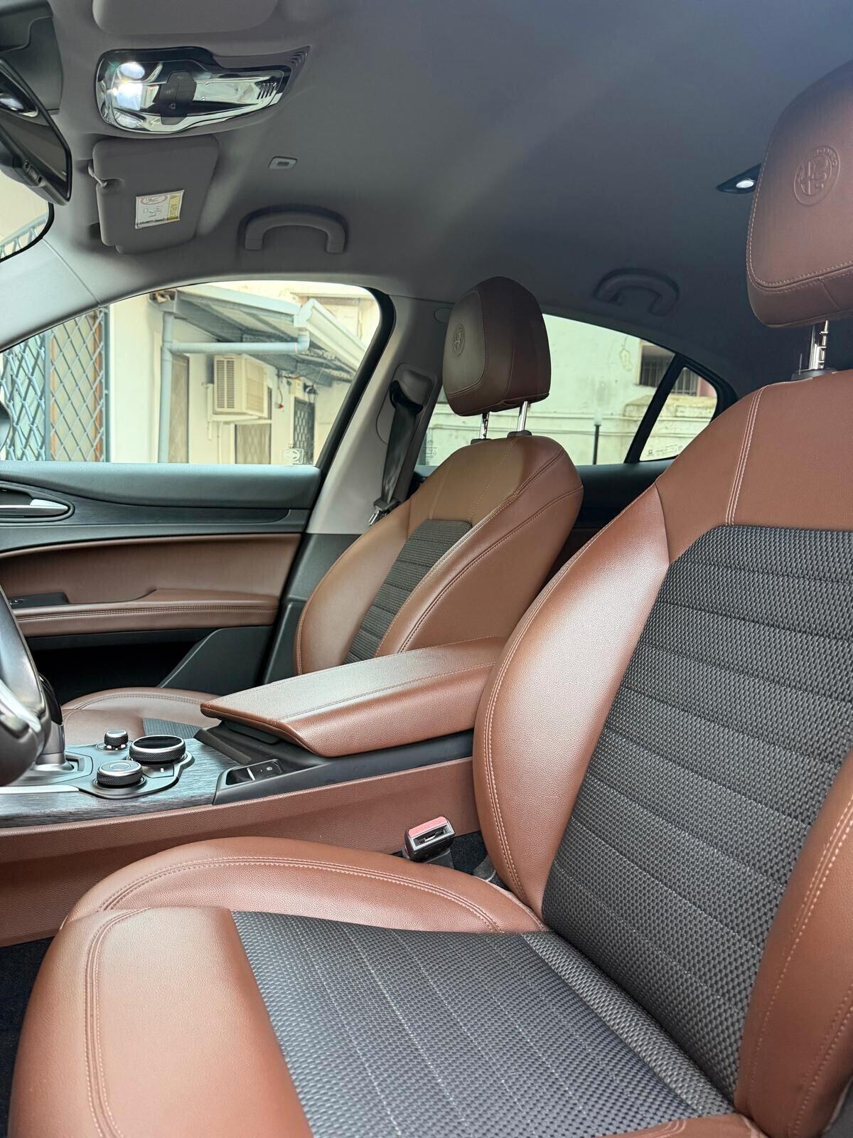 Alfa Romeo Stelvio 2.2 Turbodiesel 190 CV AT8 RWD Executive