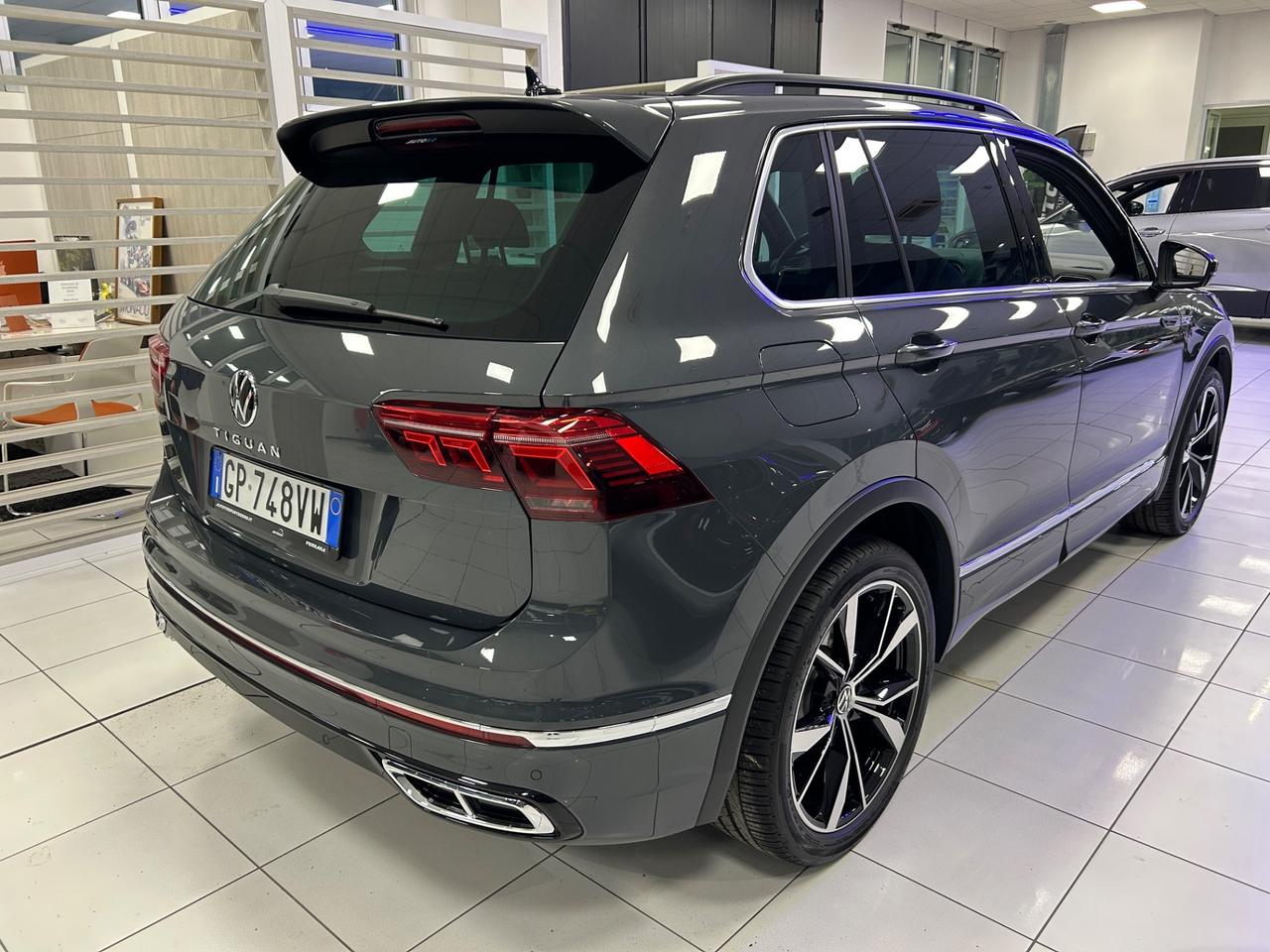 Volkswagen Tiguan 2.0 TDI 150 CV SCR DSG R-Line