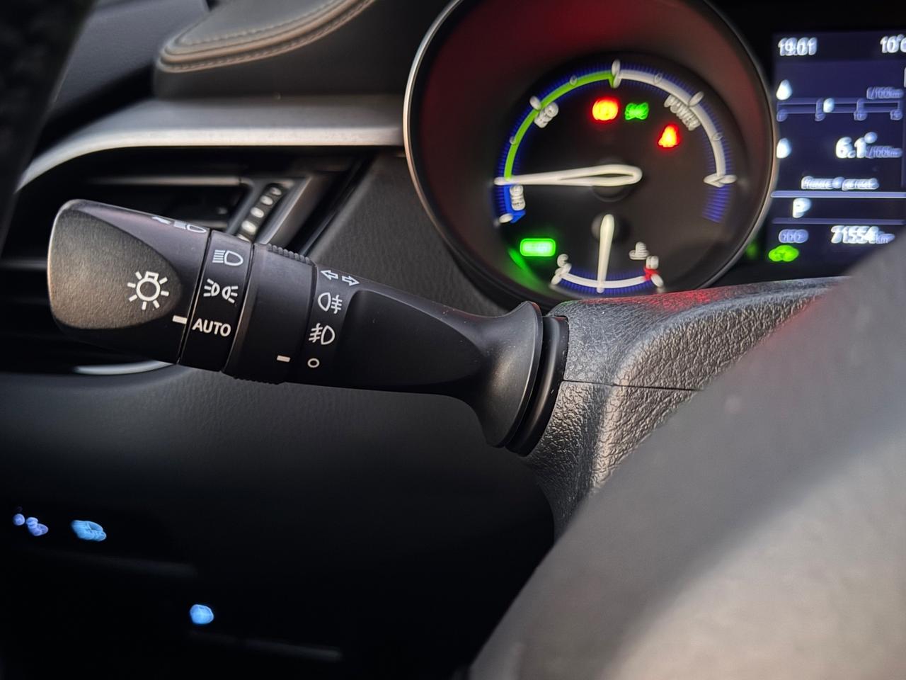 Toyota C-HR 1.8 Hybrid 122Cv E-CVT Business