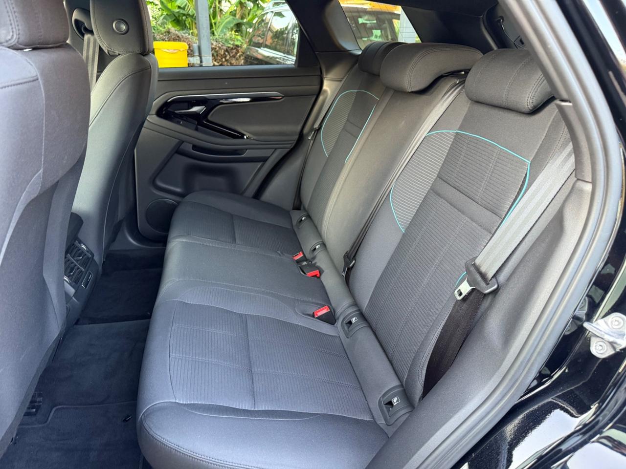 Land Rover Evoque 2.0 D150 CV R-Dynamic KM CERTIF.