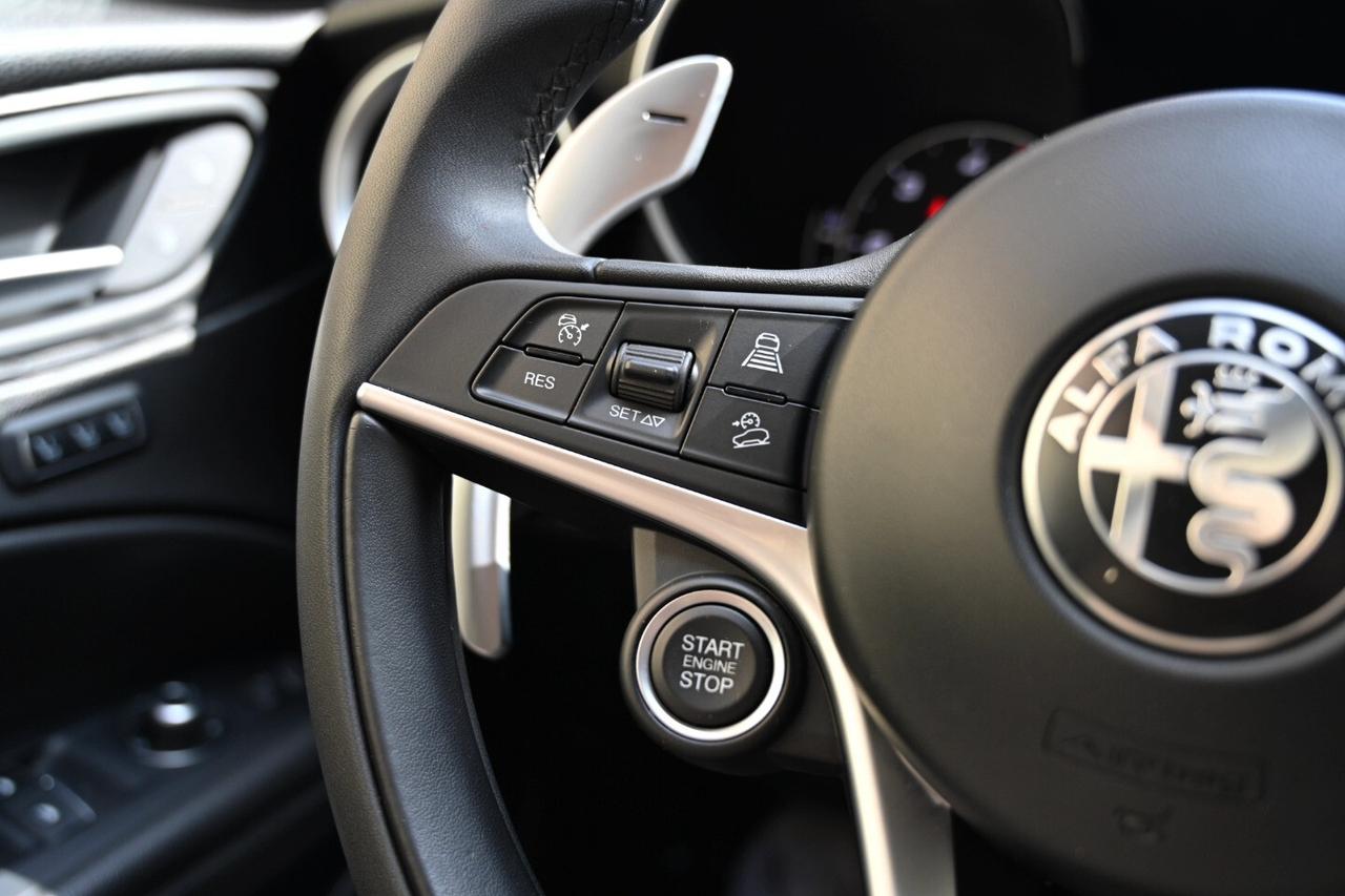 Alfa Romeo Stelvio 2.2 Turbodiesel 210 CV AT8 Q4 Super