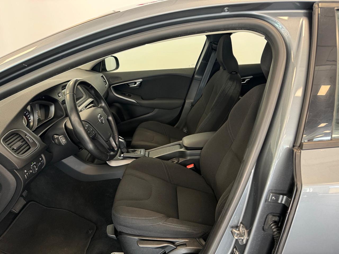 Volvo V40 D2 GEARTRONIC AUTOMATICO UNIPROP. KM CERTIFICATI