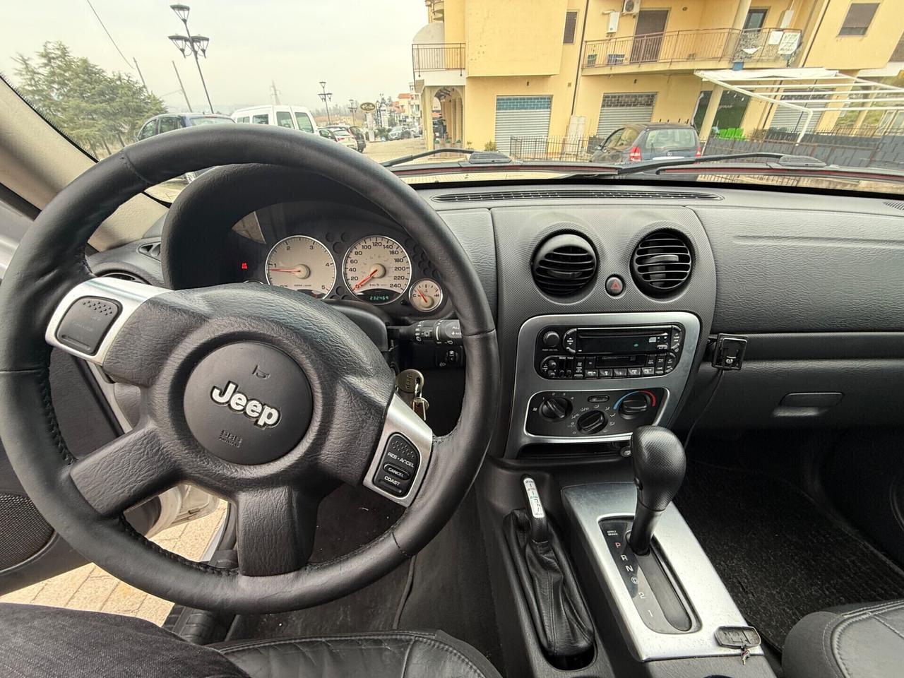 Jeep Cherokee 2.8 CRD Limited gancio traino