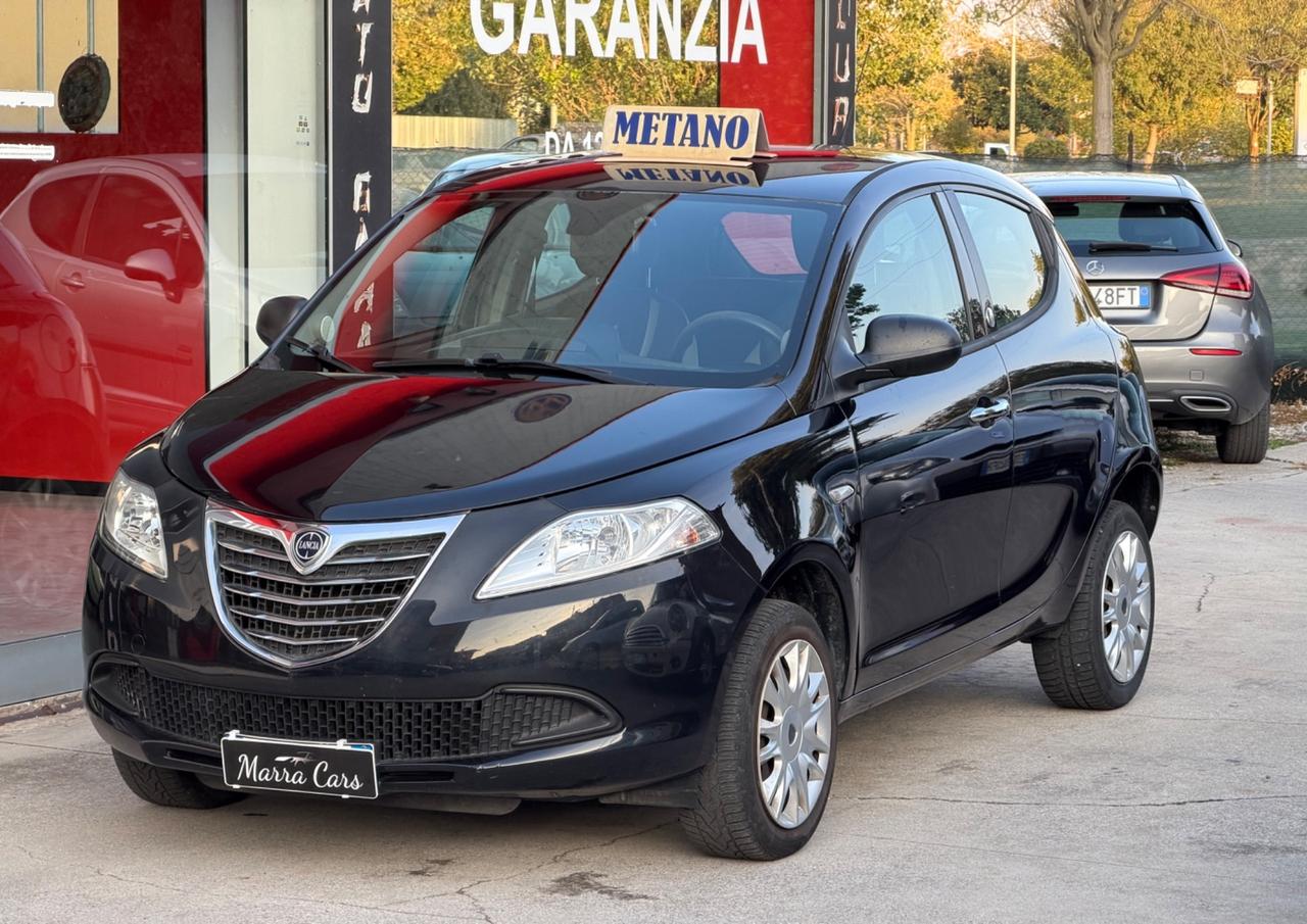 Lancia Ypsilon 85 CV 5 porte Metano Ecochic - Garanzia 12mesi