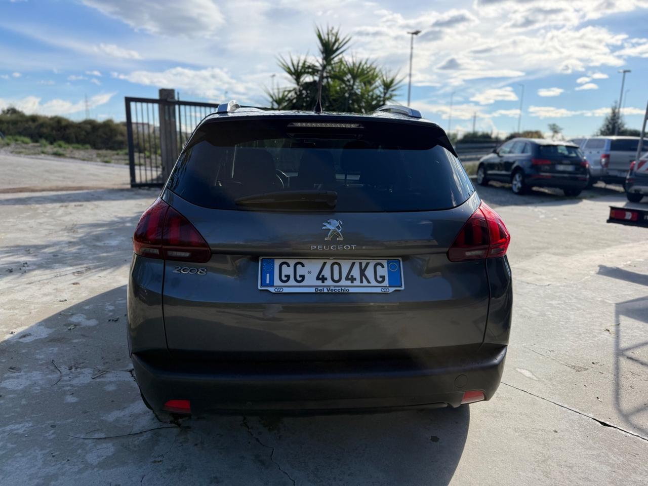 Peugeot 2008 82cv S&S Signature