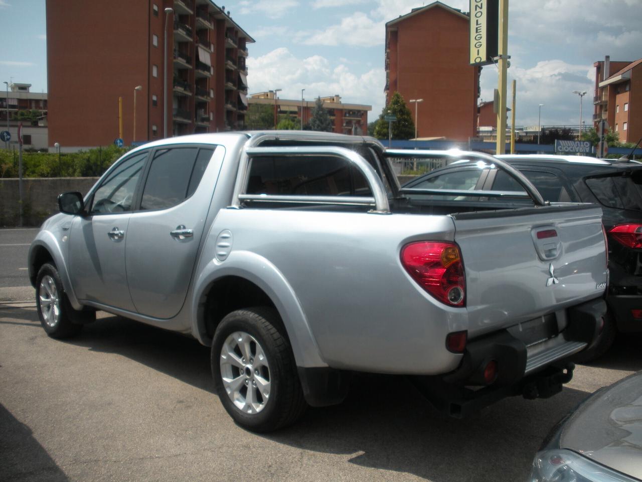 Mitsubishi L200 2.5 DI-D/178CV Double Cab Intense plus