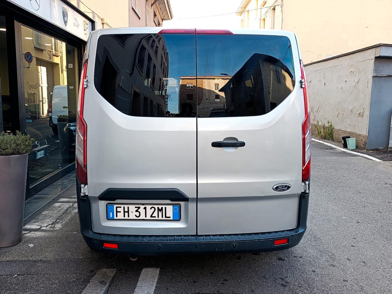 Ford Transit Custom 9 posti 310 2.0 TDCi 130 PL Combi Trend