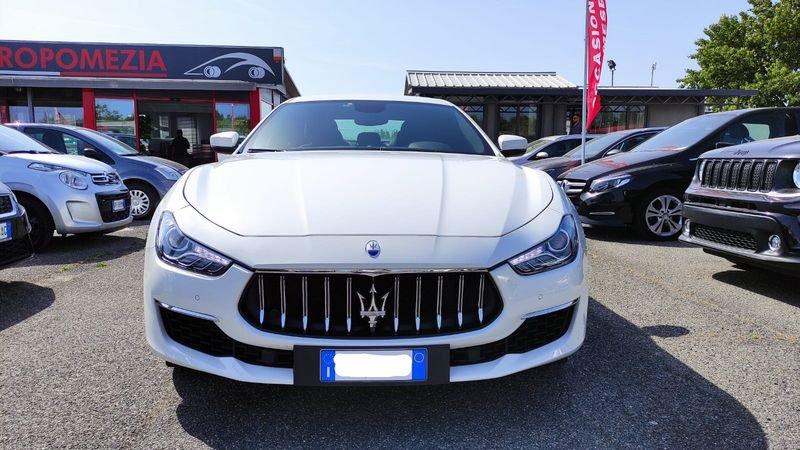 Maserati Ghibli 330 CV MHEV GT