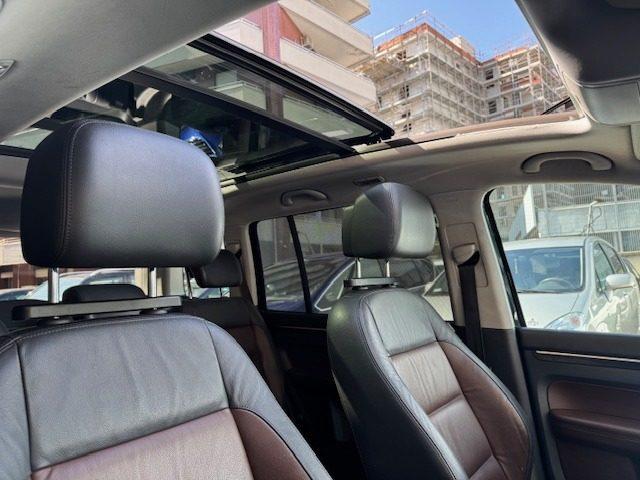 VOLKSWAGEN Touran 2.0 TDI 177 CV DSG Highline 7 posti tetto panoram