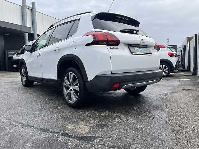 Peugeot 2008 BlueHDi 100 S&S Allure