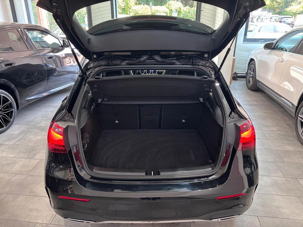 MERCEDES-BENZ A180D PREMIUM AMG TETTO-NAVI-LED