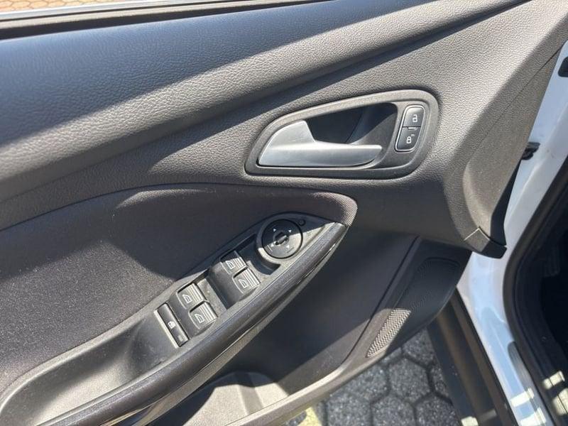 Ford Focus 5P 1.5 TDCI TITANIUM S&S 120CV MY17