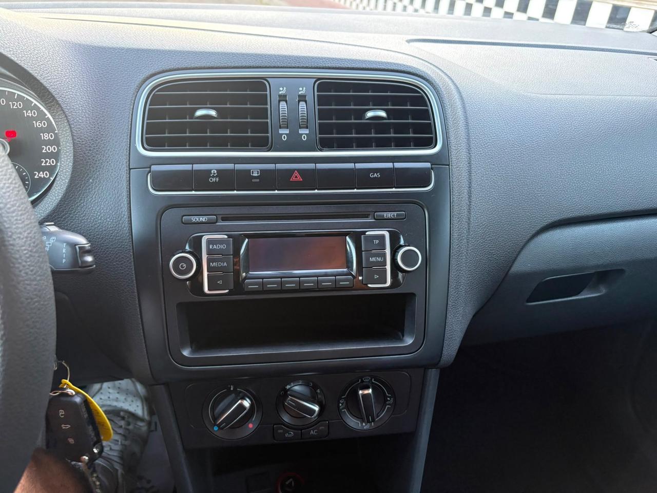 Volkswagen Polo Gpl Highline BiFuel Unipro 2013