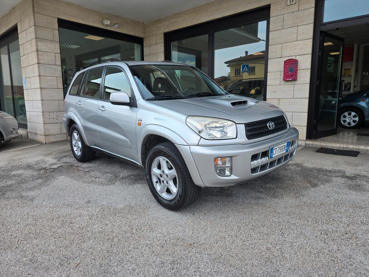 Toyota RAV 4 2.0 D4-d 5porte Sol