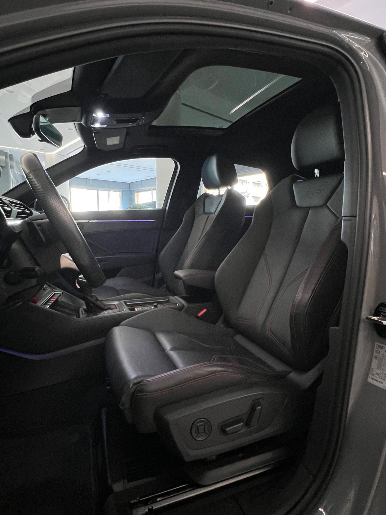 Audi Q3 SPB 40 TDI quattro S tronic Identity Black