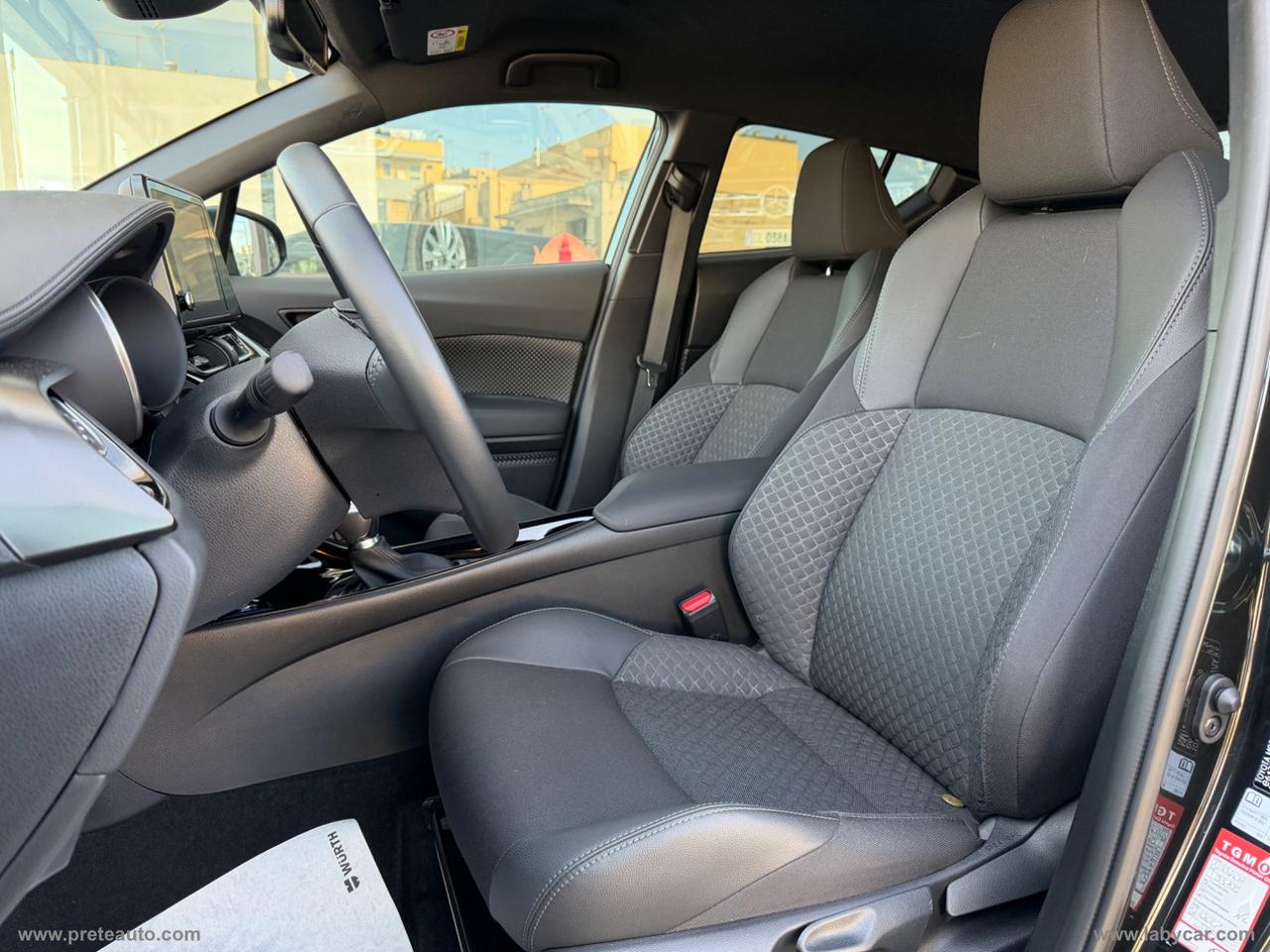 TOYOTA C-HR 1.8 Hybrid E-CVT Lounge