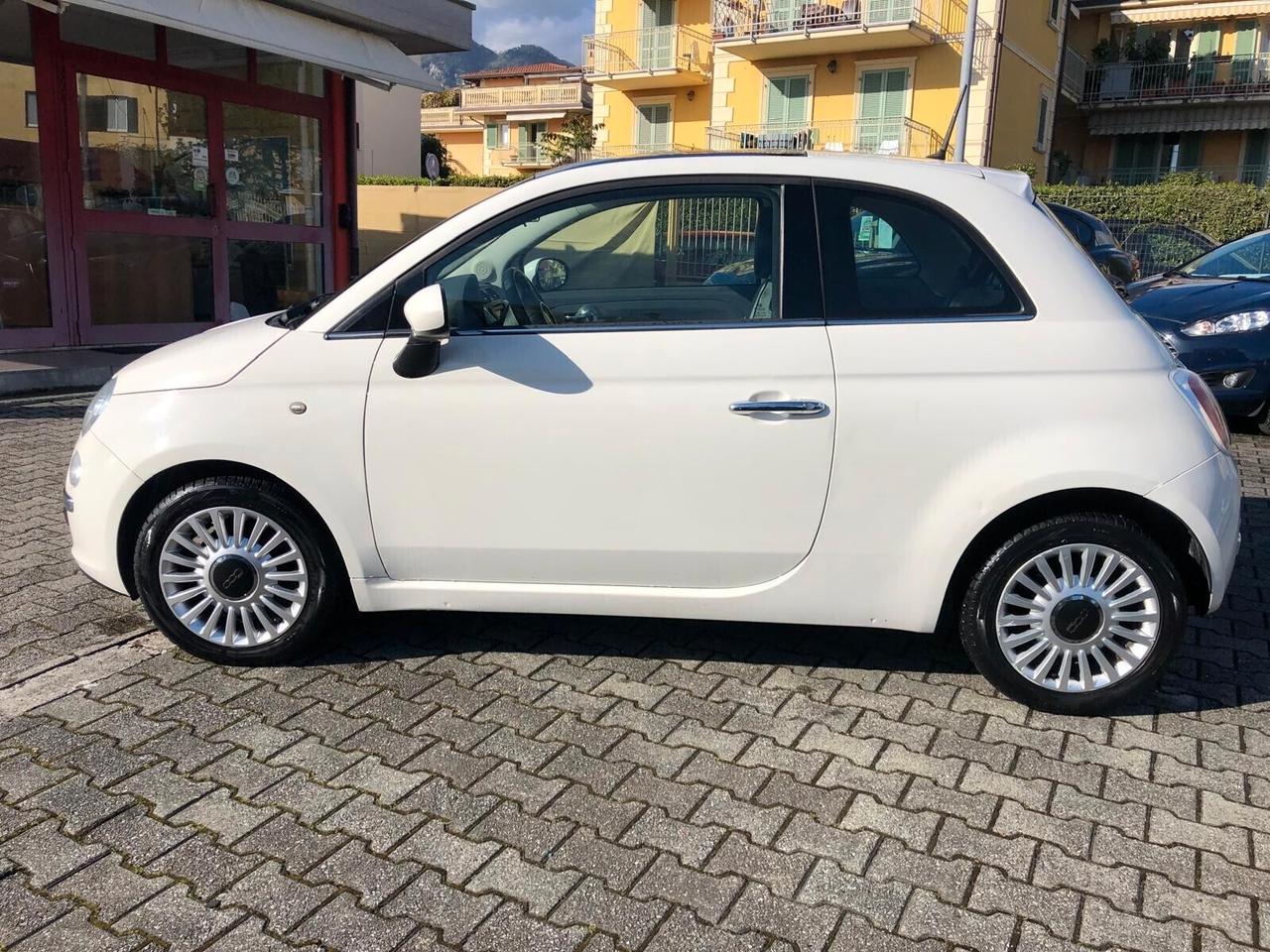 Fiat 500 1.2 Lounge ADATTA X NEOPATENTATI CON GARANZIA EUROPEA 12 MESI ESTENDIBILE FINO A 36 MESI!!!
