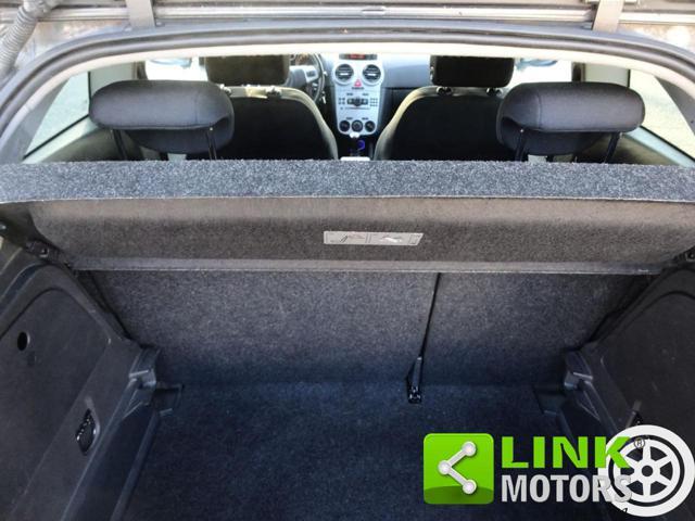 OPEL Corsa 1.2 3 porte NEOPATENTATI Benzina - GPL