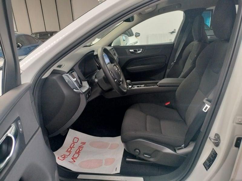 Volvo XC60 XC60 B4 automatico Essential