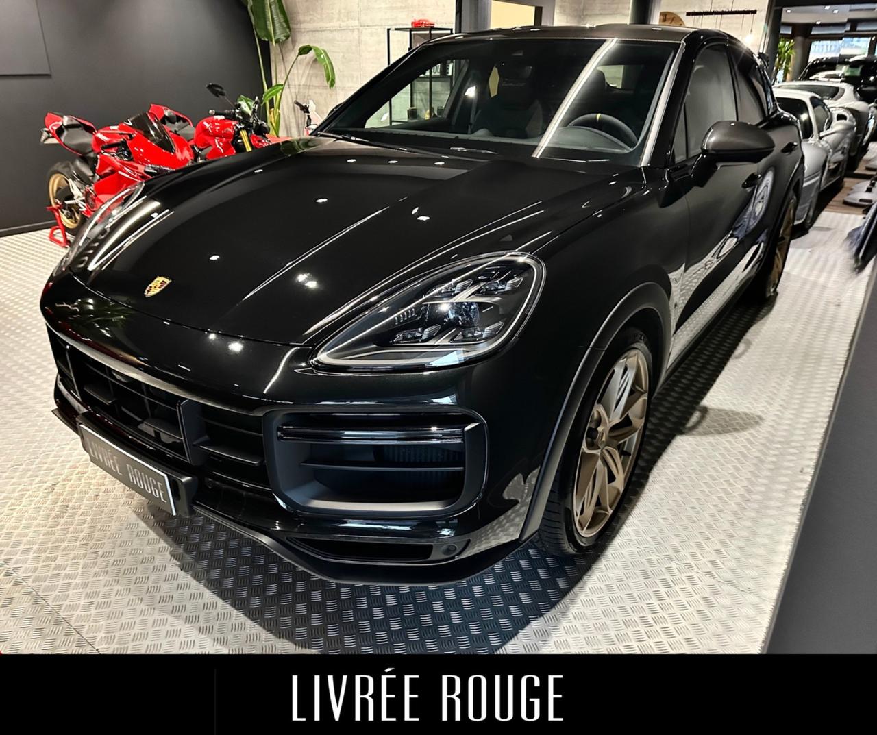 Porsche Cayenne Coupé 4.0 Turbo GT 640CV