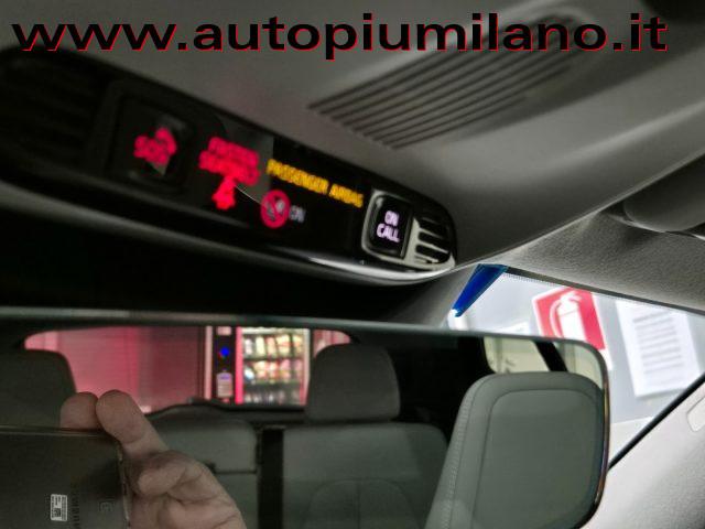 VOLVO XC40 D4 AWD Geartronic Inscription