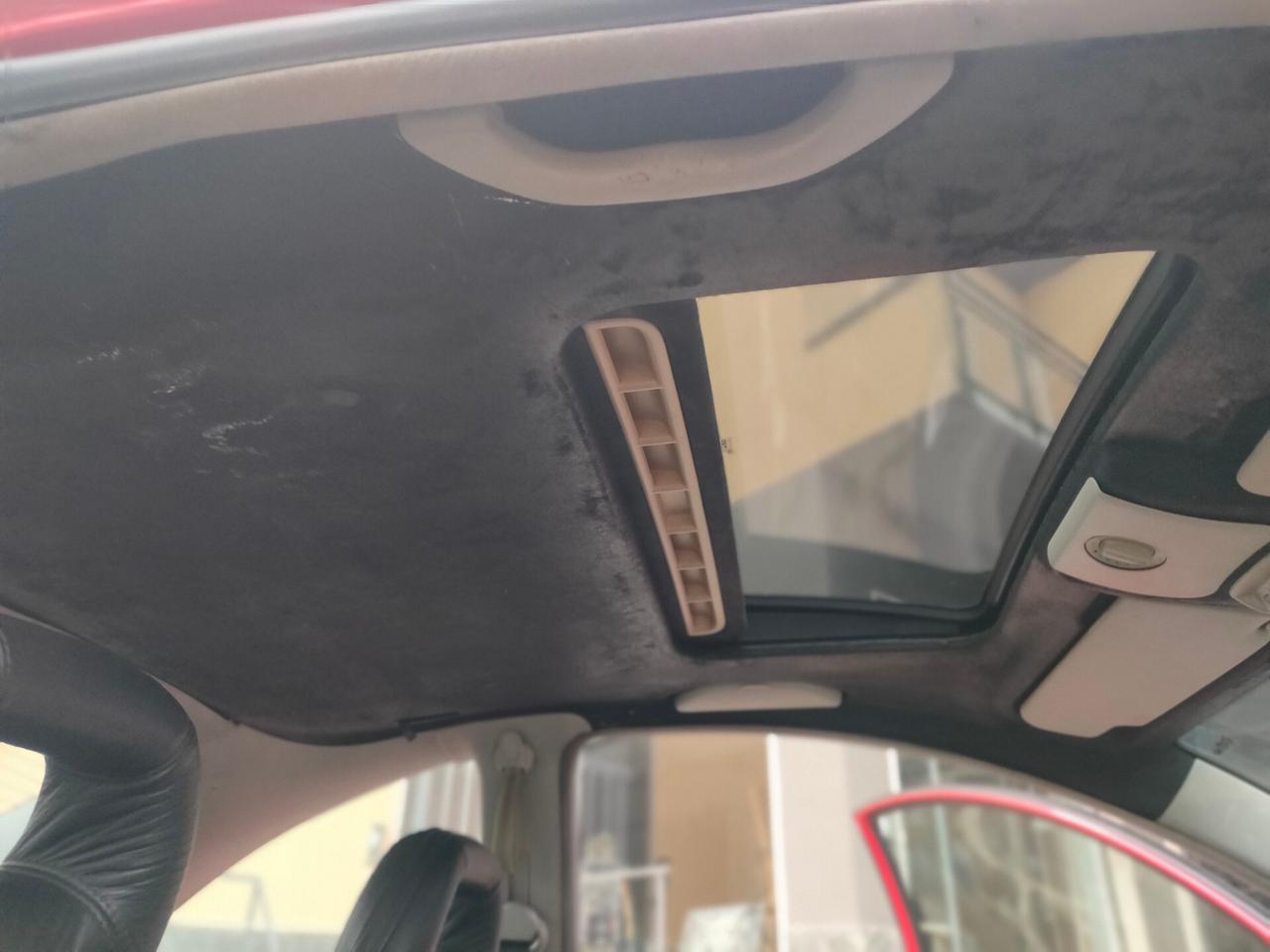 Volkswagen New Beetle 2.0 Gpl pelle e tettuccio