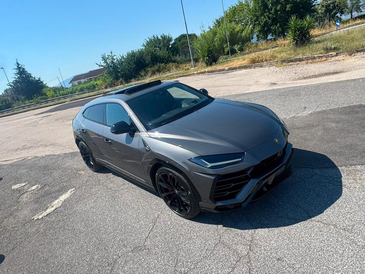 Lamborghini Urus 4.0 italia accetto permute iva compresa