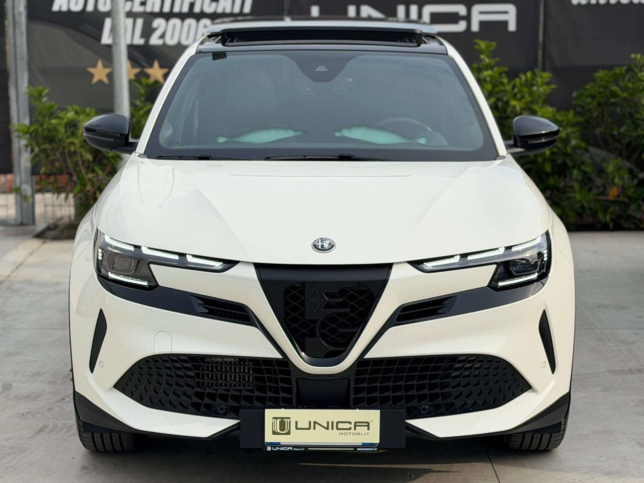 Alfa Romeo Junior 1.2 HYBRID SPECIALE 136 cv AUTOMATICA TETTO