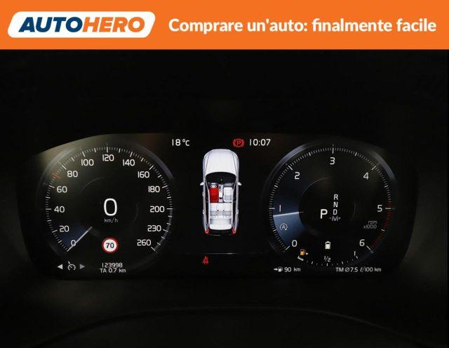 VOLVO XC60 B4 (d) AWD Geartronic Momentum Pro