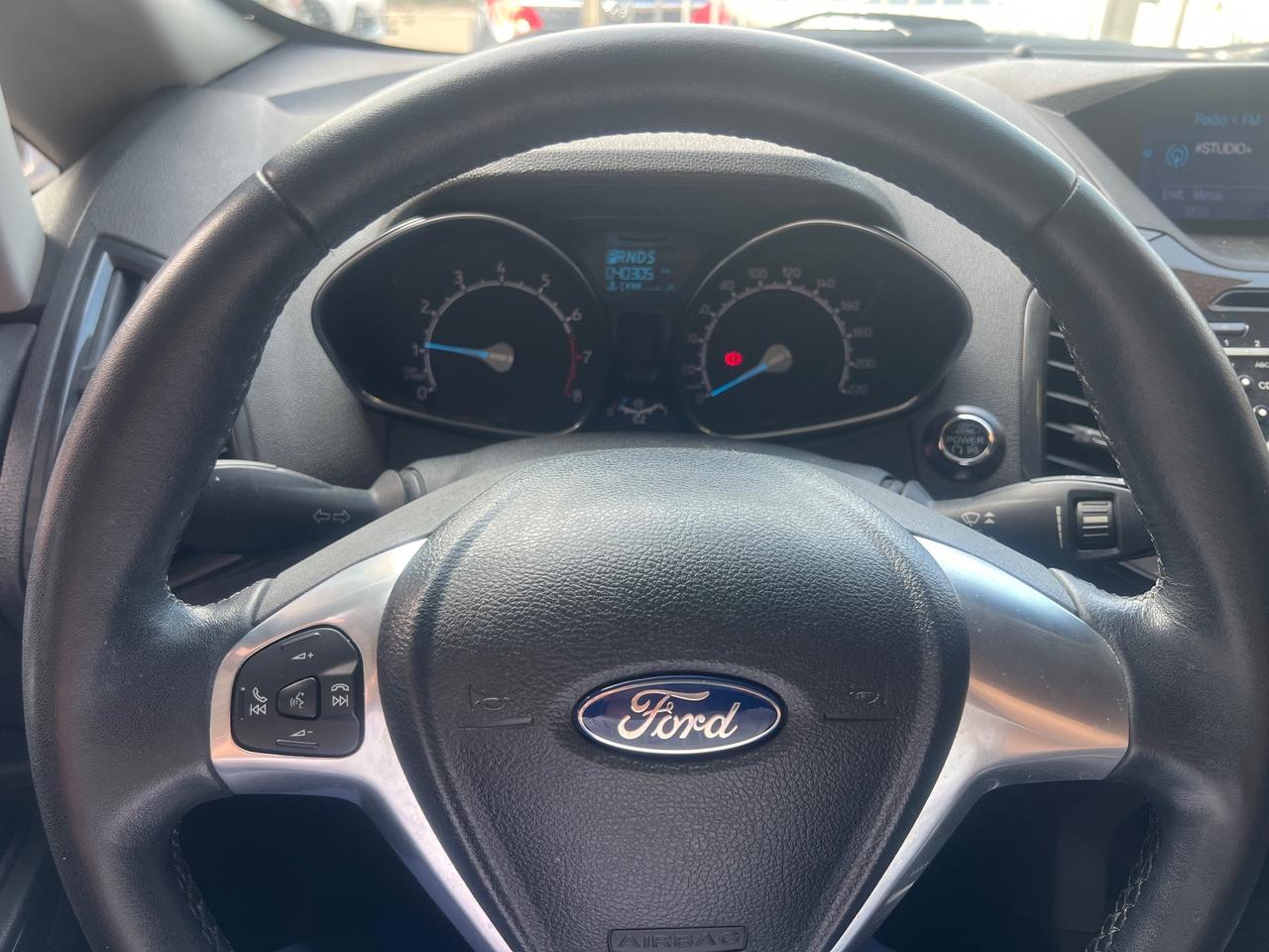Ford EcoSport 1.5 110 CV Powershift Business