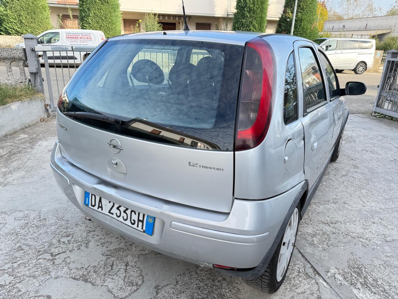 Opel Corsa 1.2 5 porte Cosmo 2006 no blocchi città
