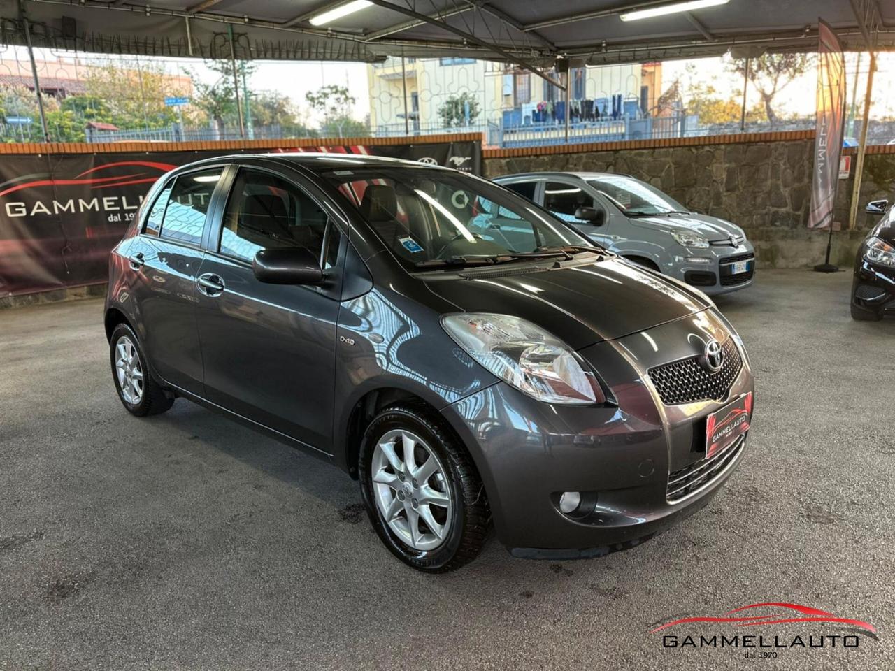 Toyota Yaris 1.4D Navy 90cv