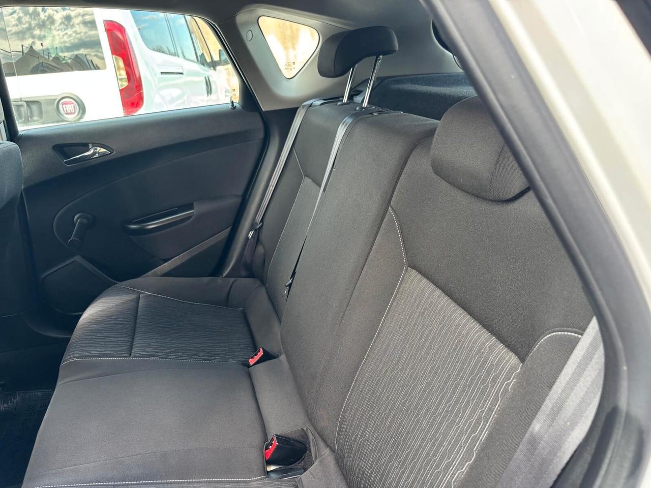 Opel Astra 1.7 CDTI 110CV 4 porte Cosmo