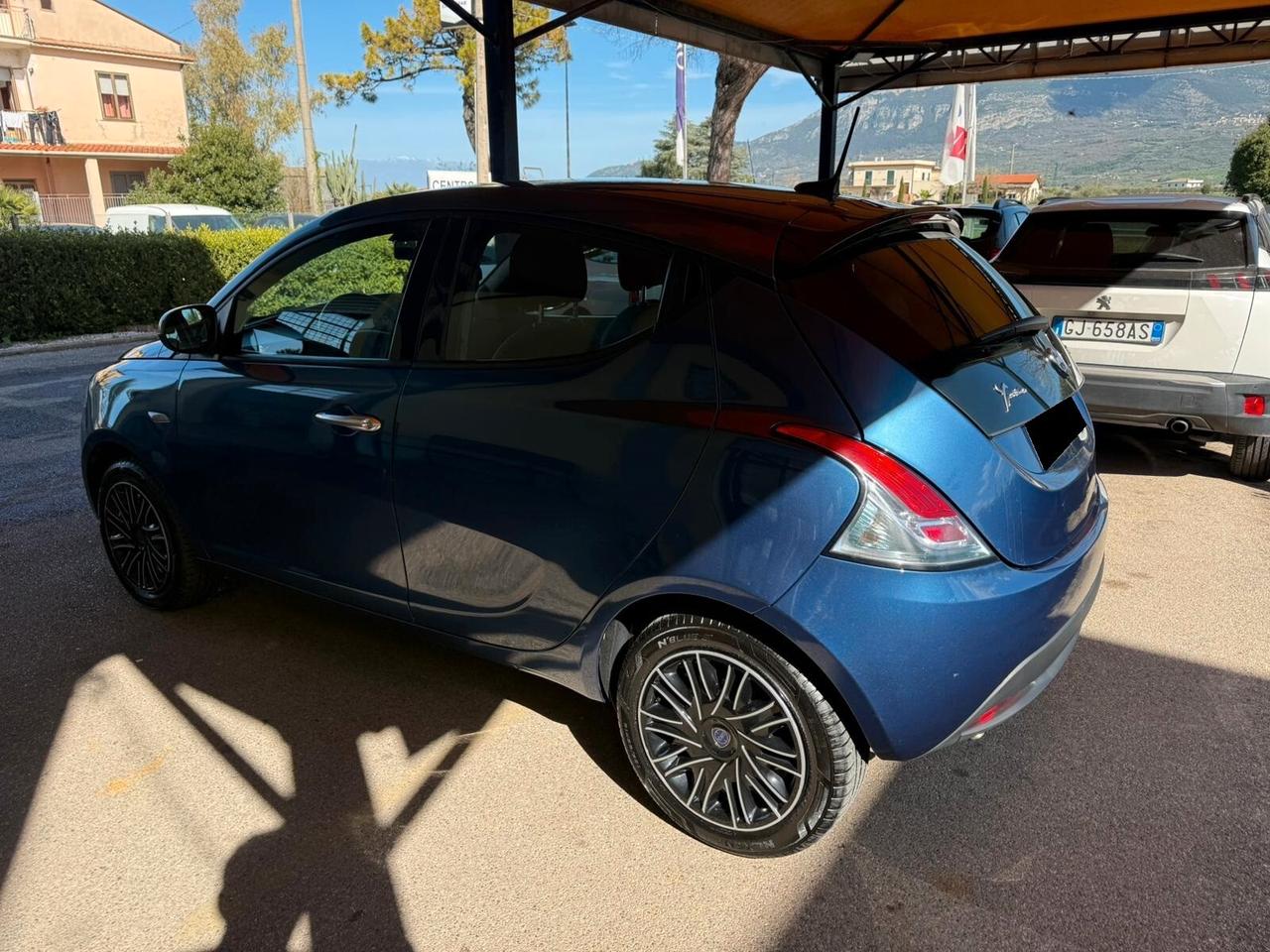 Lancia Ypsilon 1.0 FireFly 5 porte S&S Hybrid Silver Plus