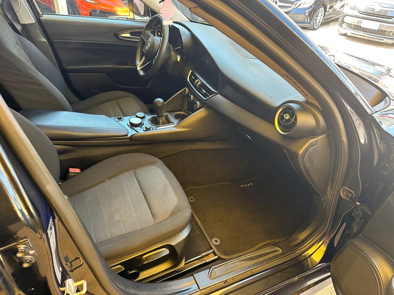 Alfa Romeo Giulia 2.2cc diesel 12 mesi garanzia-2016