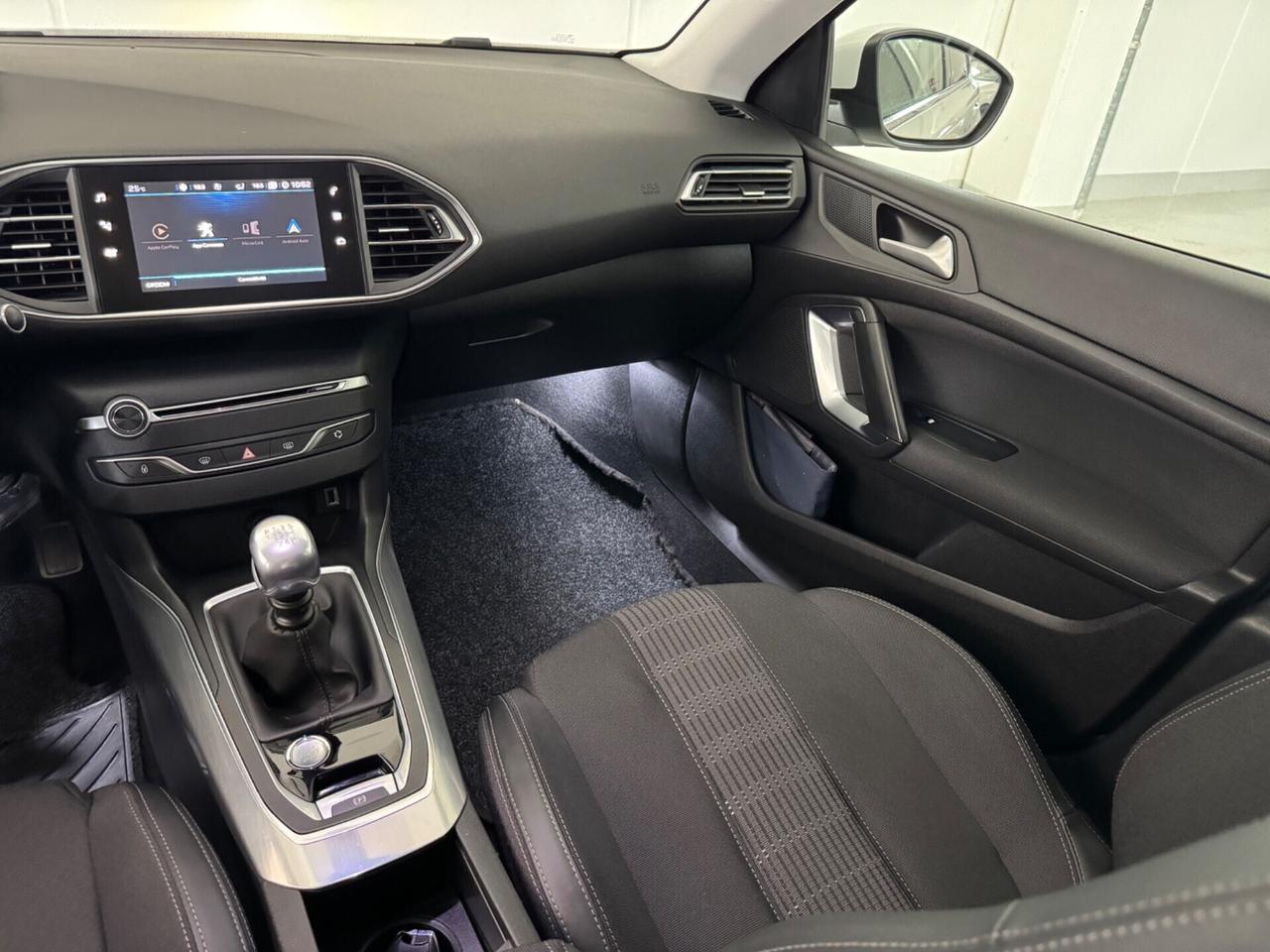 Peugeot 308 BlueHDi 130 S&S Allure